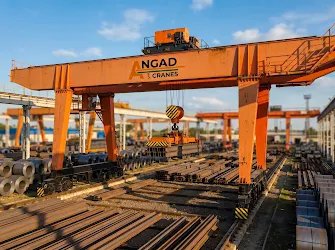 Choosing the Right Crane for Your Industry